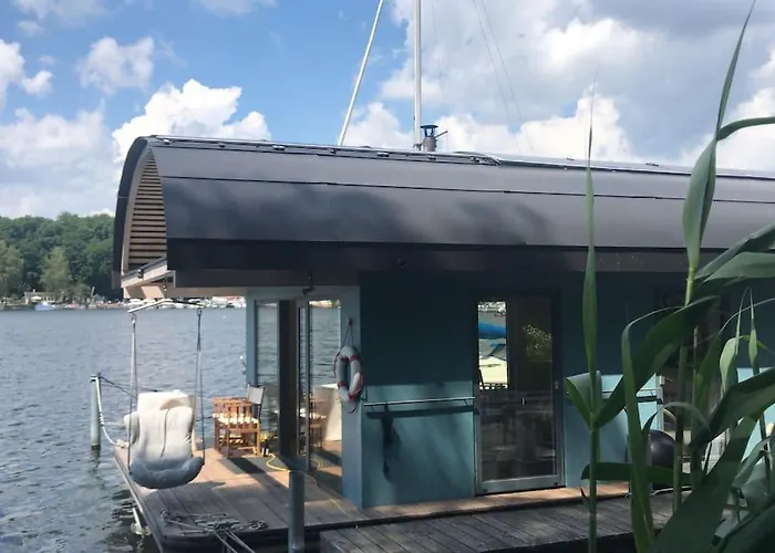 Hausboot Vom Feinsten 船屋 柏林