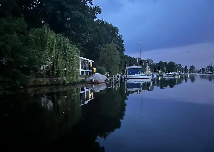 Hausboot Vom Feinsten * برلين