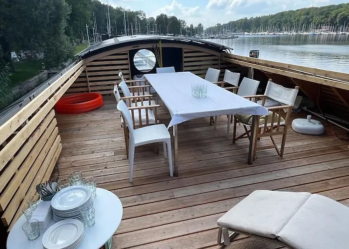 Hausboot Vom Feinsten برلين
